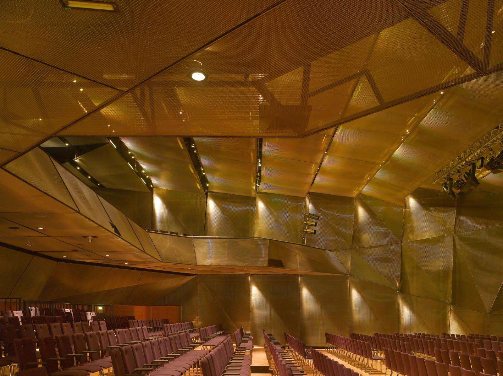 Kultur Kongress Zentrum 32