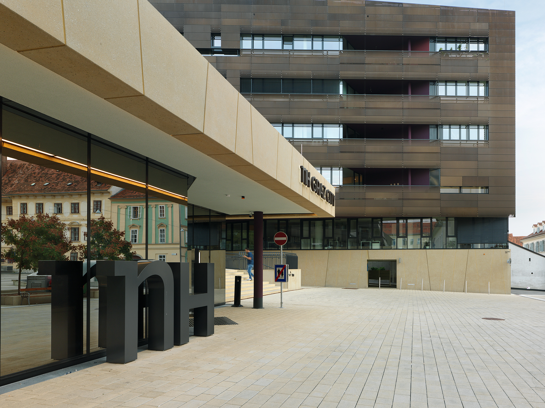 Paul ott pfaug NH 053 web