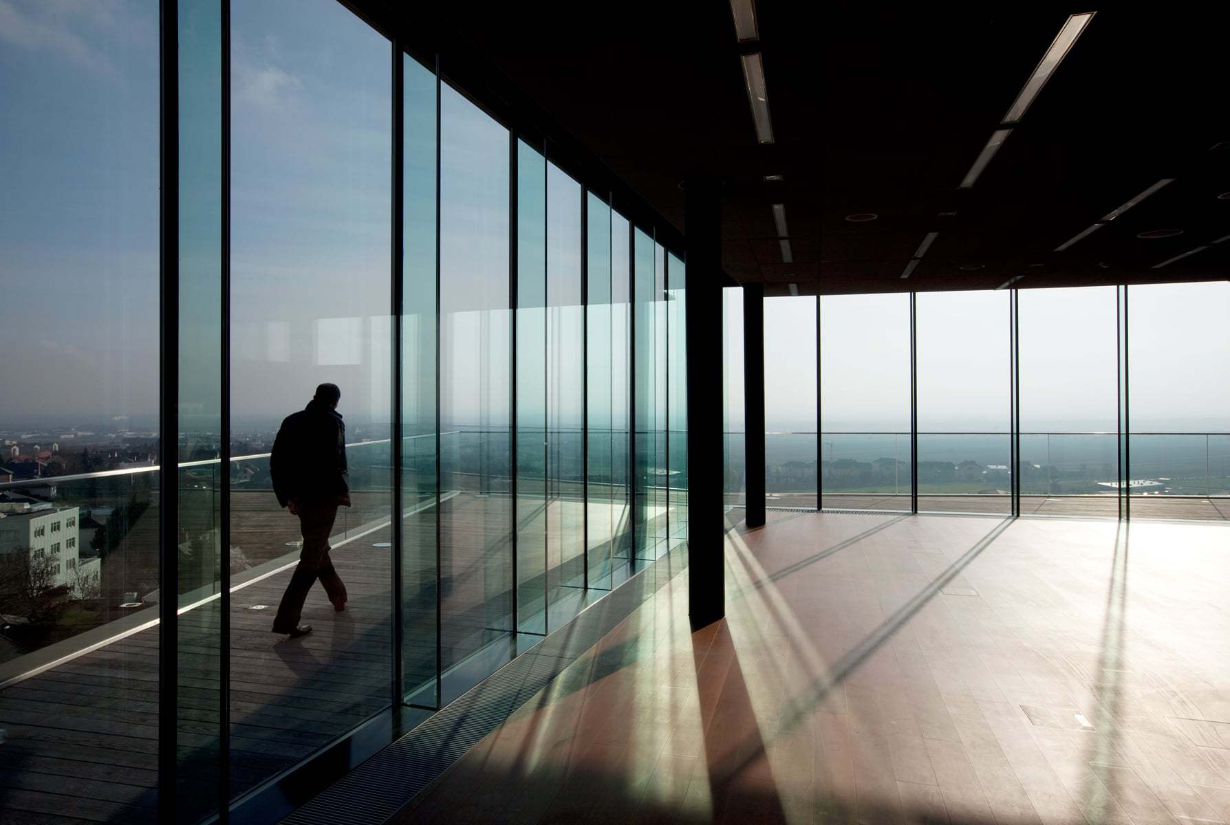 Raiffeisen Finanz Center 11